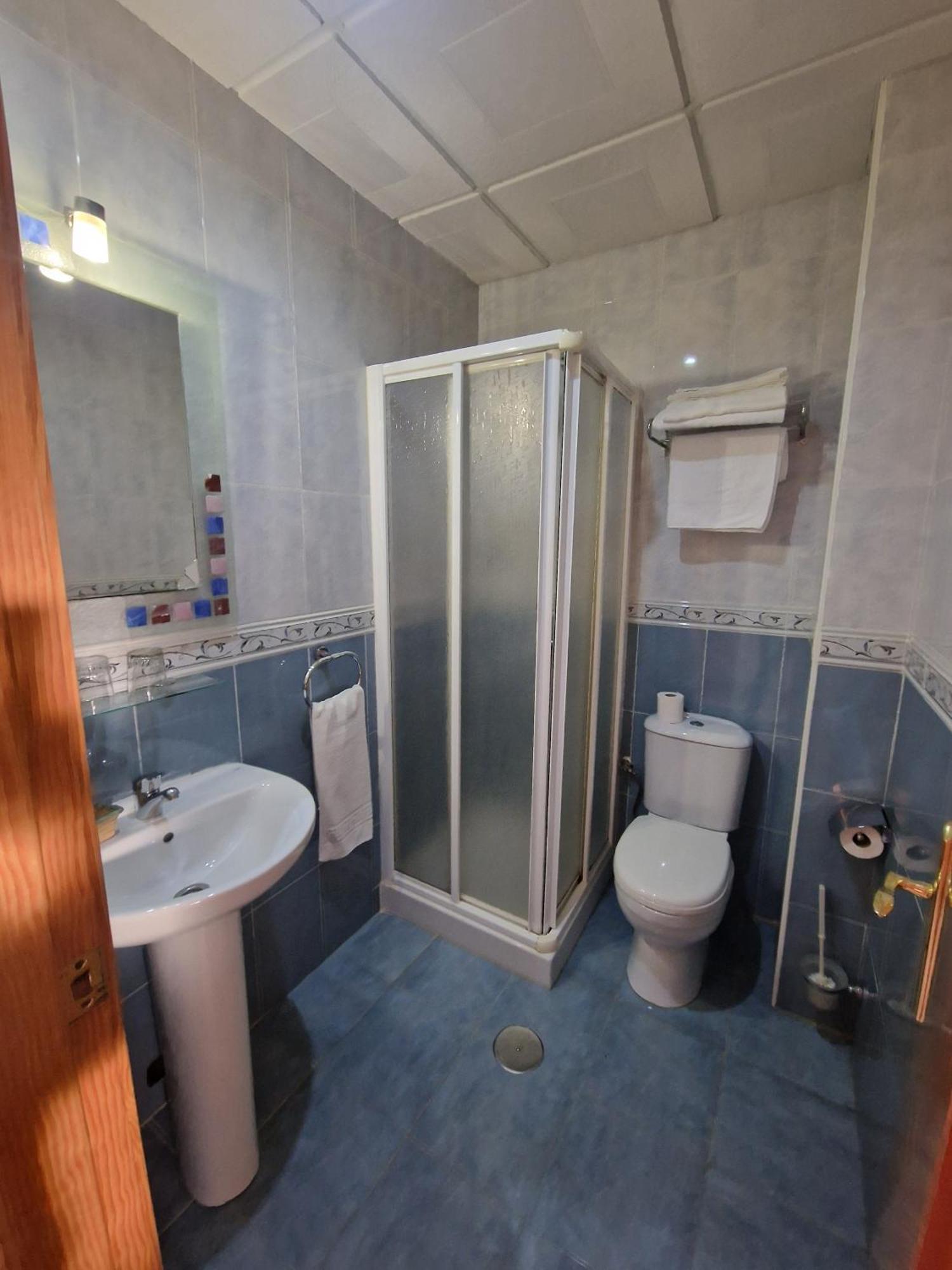 Hostal Talavera Talavera la Real Bagian luar foto